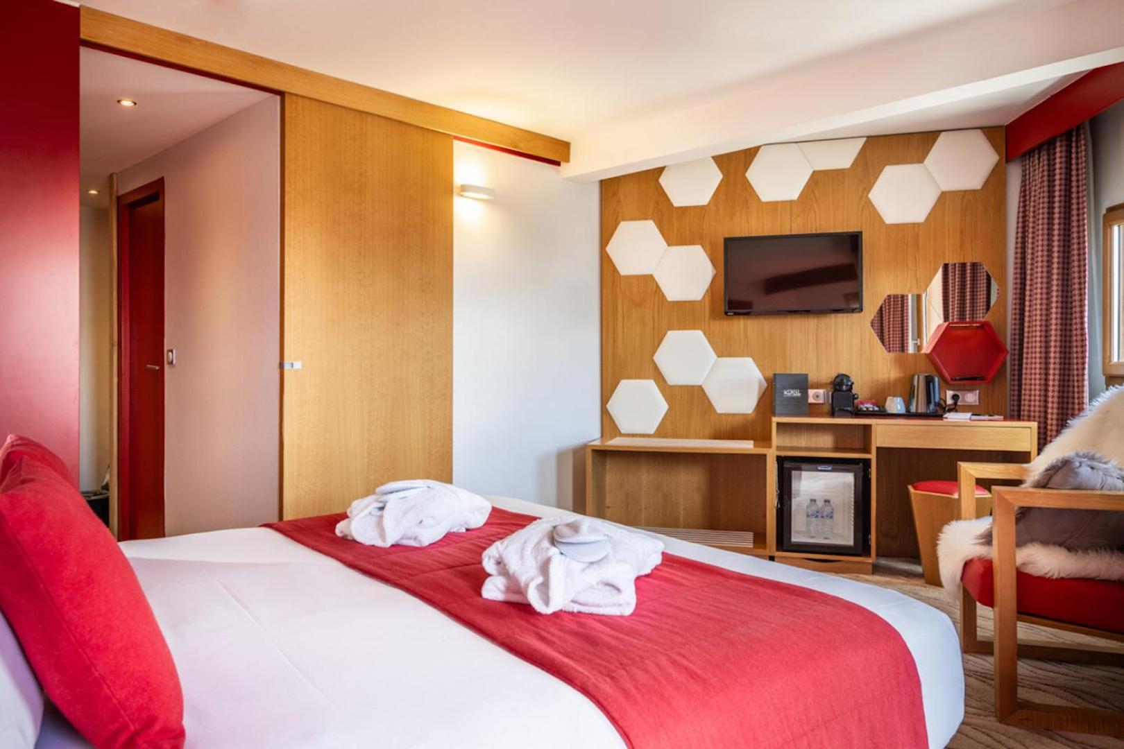 Royal Ours Blanc Boutique Hotel & Spa Alpe d'Huez Room photo