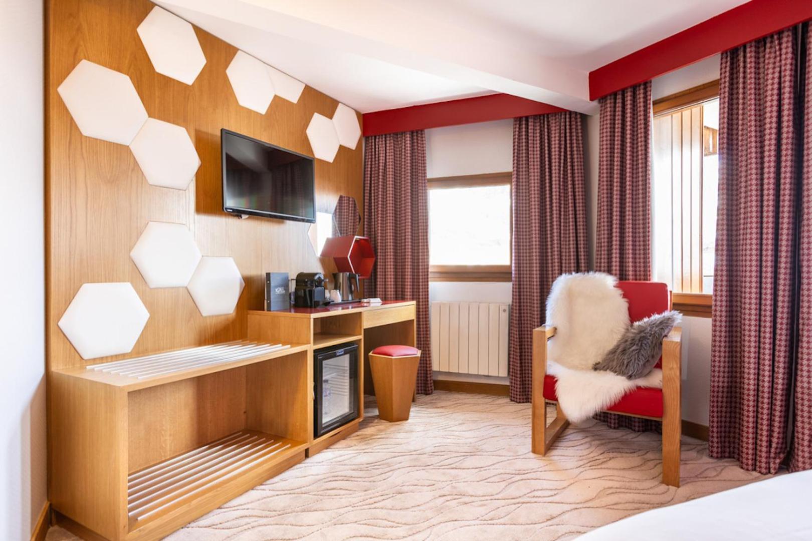 Royal Ours Blanc Boutique Hotel & Spa Alpe d'Huez Exterior photo
