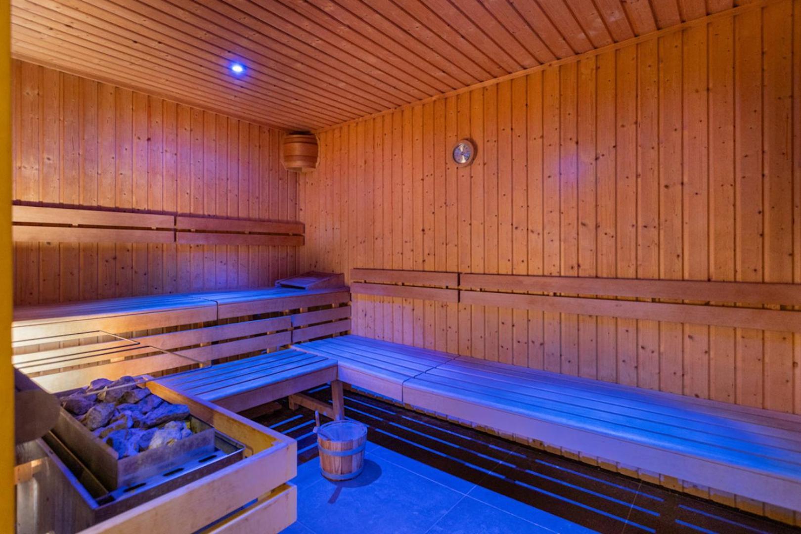 Royal Ours Blanc Boutique Hotel & Spa Alpe d'Huez Exterior photo